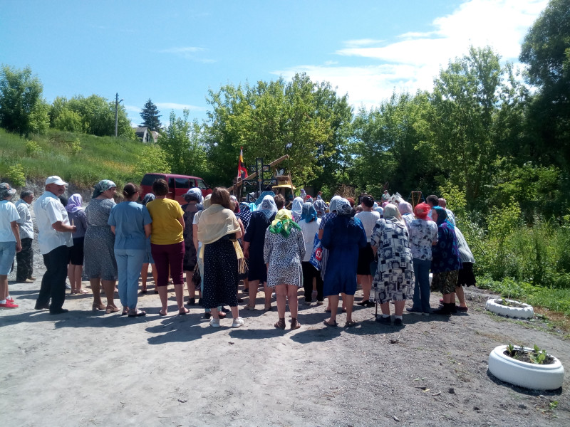 16 июня 2023 года состоялось освящение поклонного креста в с.Белица.